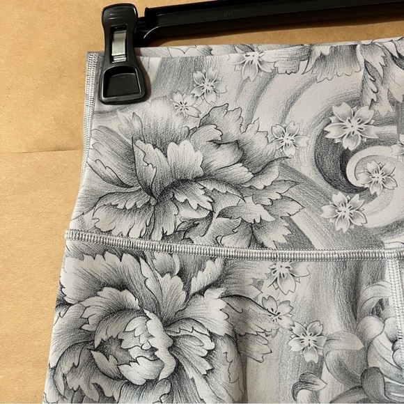 Lululemon | Wunder Under Crop High Rise Leggings Twine White Multi Size 6 - Picture 5 of 10